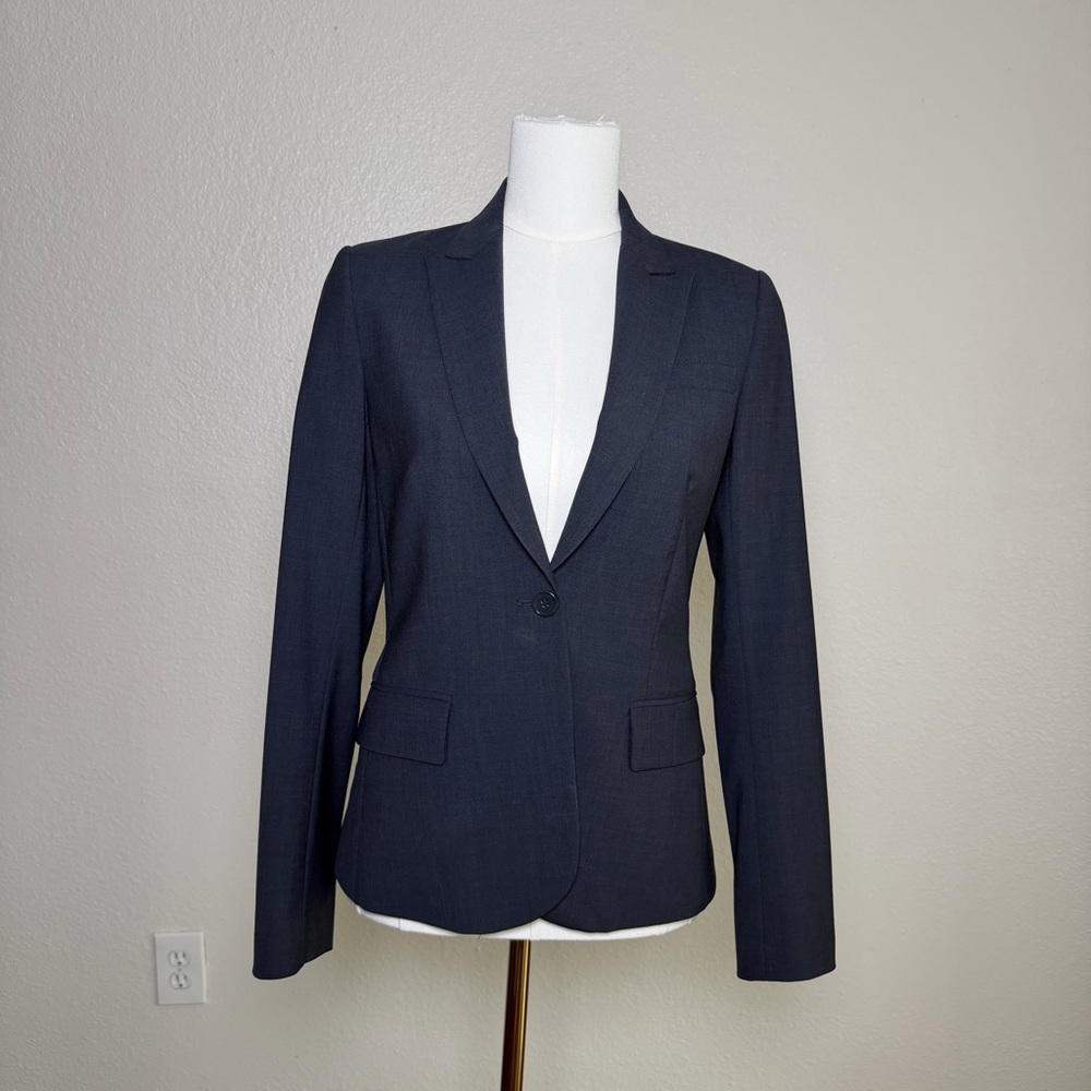 Theory Navy Single-Button Blazer (Like New - Size 4)